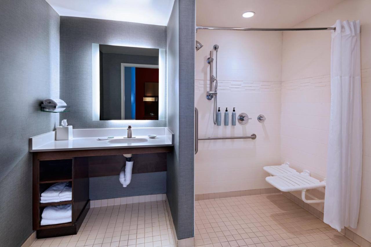 Residence Inn By Marriott Omaha Aksarben Village Экстерьер фото