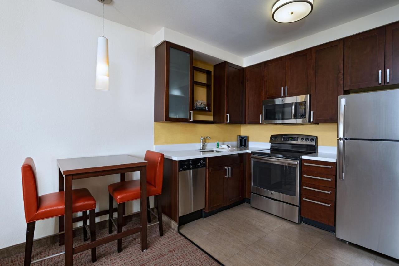 Residence Inn By Marriott Omaha Aksarben Village Экстерьер фото