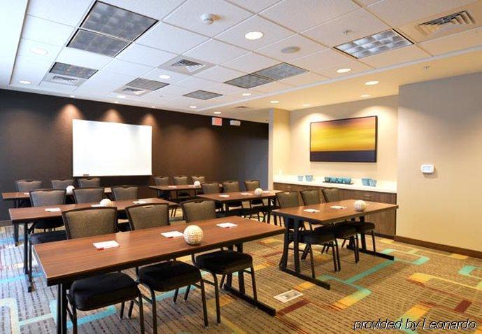 Residence Inn By Marriott Omaha Aksarben Village Экстерьер фото